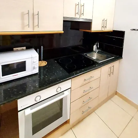 펜션 Adeje House 2 Bedrooms, Wifi Free 아데제